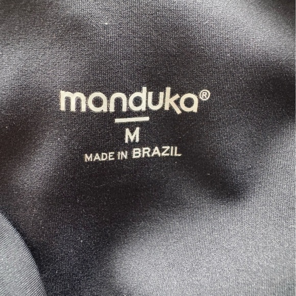 Manduka Made In Brazil Dhara Short Black Women's Hot Yoga Shorts Size Medium - Picture 6 of 6